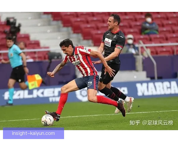 萨维奇持续提升防守能力，成为球队后防线的重要支柱